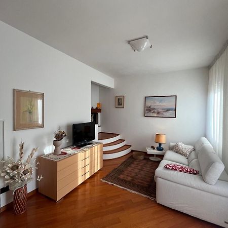 דירות גאמבאסי Casa Dandelle מראה חיצוני תמונה