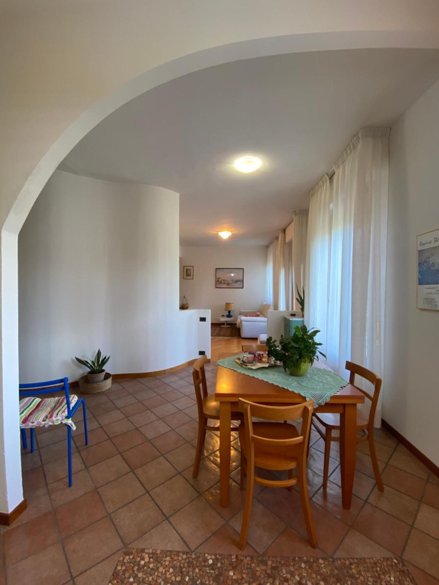דירות גאמבאסי Casa Dandelle מראה חיצוני תמונה